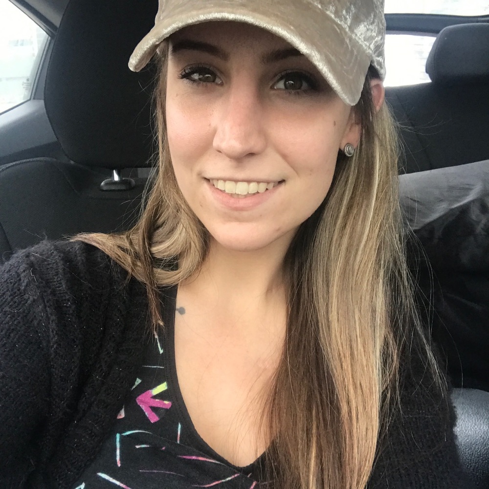 Meet your Posher, Lauren